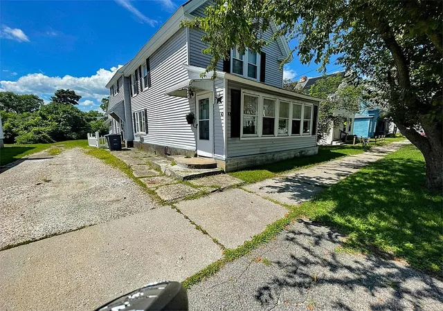 Photo 1 of Single family home for sale at 43 Howe St, Rutland, VT 05701 | MLS# 5104673 | Listing updated on 2026-09-14