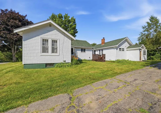 4th image of 61 Cotton Hill Rd, Gilford, NH 03249 | MLS# 5104680