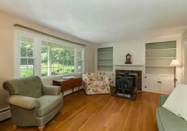 Photo 4 of Single family home for sale at 155 Job Seamans Acres, New London, NH 03257 | MLS# 5104685 | Listing updated on 2026-09-16