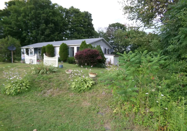 Photo 2 of Single family home for sale at 587 St Albans Rd, Swanton, VT 05488 | MLS# 5104702 | Listing updated on 2026-09-11