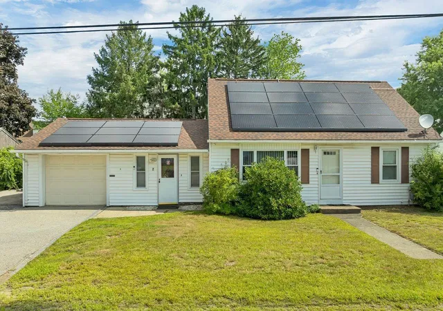 Photo 2 of Single family home for sale at 7 Donna St, Nashua, NH 03060 | MLS# 5104704 | Listing updated on 2026-09-26