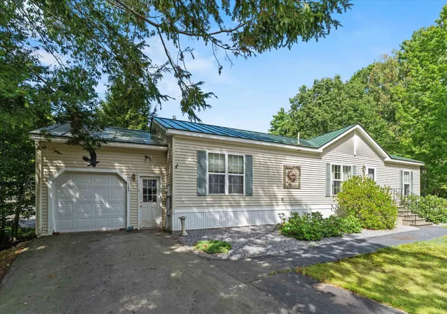Photo 2 of Single family home for sale at 185 Tucker Dr, Contoocook, NH 03229 | MLS# 5104705 | Listing updated on 2026-09-04