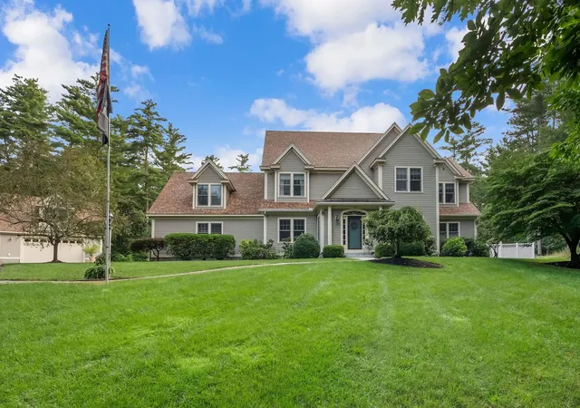 Photo 3 of Single family home for sale at 232 Gulf Rd, Dover, NH 03820 | MLS# 5104707 | Listing updated on 2026-09-04