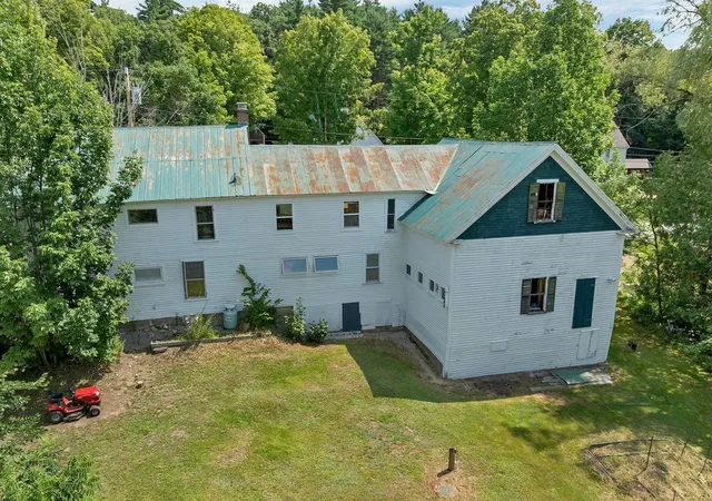 Photo 3 of Single family home for sale at 22 East Madison Rd, Madison, NH 03849 | MLS# 5104730 | Listing updated on 2026-08-26