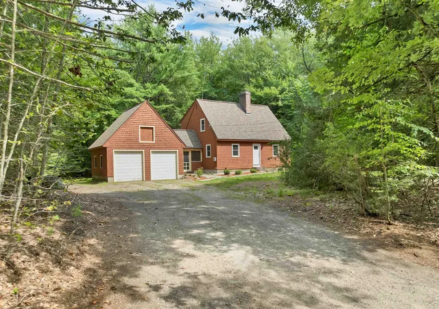 Photo 1 of Single family home for sale at 111 Town Farm Rd, New Boston, NH 03070 | MLS# 5104736 | Listing updated on 2026-08-17
