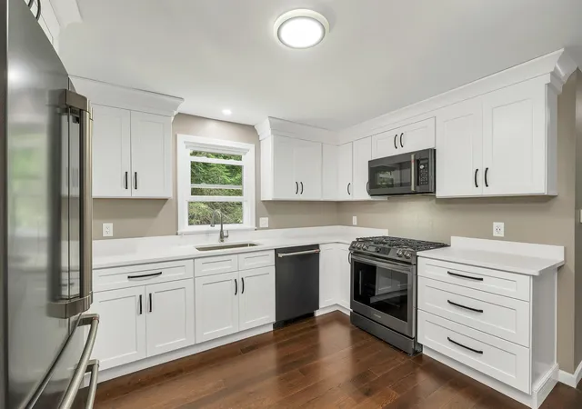 Photo 3 of Single family home for sale at 111 Town Farm Rd, New Boston, NH 03070 | MLS# 5104736 | Listing updated on 2026-08-17