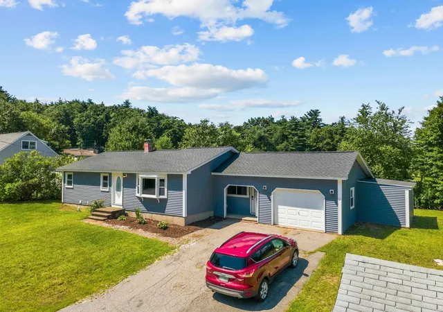 Photo 2 of Single family home for sale at 1 Wallace Dr, Merrimack, NH 03054 | MLS# 5104739 | Listing updated on 2026-08-12