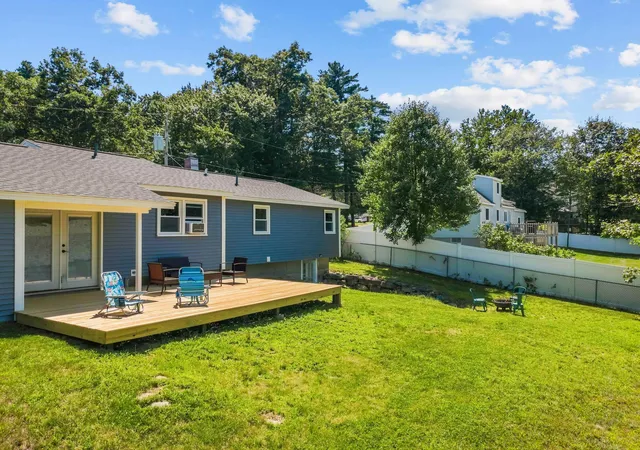 Photo 4 of Sale Pending at 1 Wallace Dr, Merrimack, NH 03054 | MLS# 5104739 | Listing updated on 2026-10-28