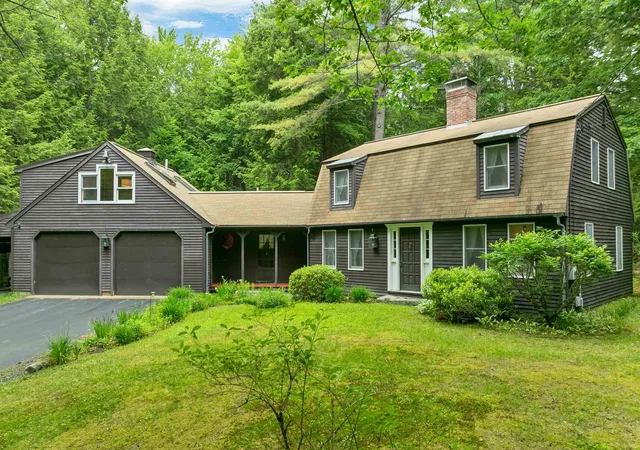 Photo 2 of Single family home for sale at 106 Cooper Rd, Hebron, NH 03241 | MLS# 5104743 | Listing updated on 2026-10-08