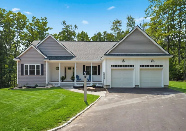 1st image of 14 Prescott Heights Rd, Hooksett, NH 03106 | MLS# 5104745