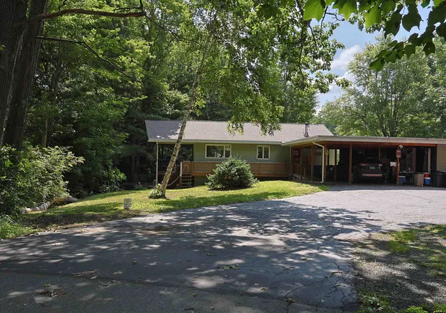 Photo 2 of Single family home for sale at 161 Chellis St, White River Junction, VT 05001 | MLS# 5104769 | Listing updated on 2026-08-17