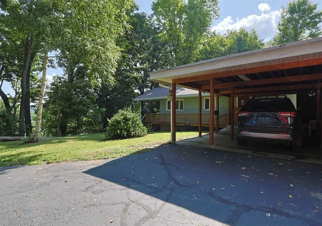 Photo 3 of Single family home for sale at 161 Chellis St, White River Junction, VT 05001 | MLS# 5104769 | Listing updated on 2026-08-17