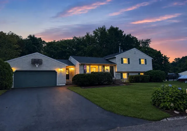 1st image of 44 Toftree Ln, Dover, NH 03820 | MLS# 5104775