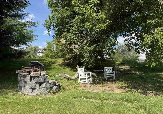 Photo 3 of Single family home for sale at 355 Gale St, Canaan, VT 05903 | MLS# 5104784 | Listing updated on 2026-10-03