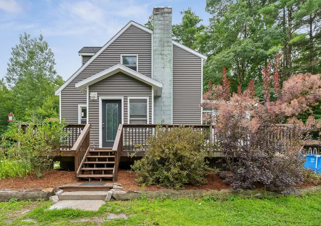 Single family home for sale at 3934 Highbridge Rd, Fairfax, VT 05454 | MLS# 5104797