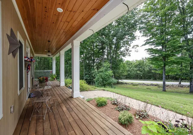 4th image of 237 Grapevine Rd, Dunbarton, NH 03046 | MLS# 5104802