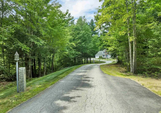 4th image of 8 Wilson Meadow Rd, Bow, NH 03304 | MLS# 5104803