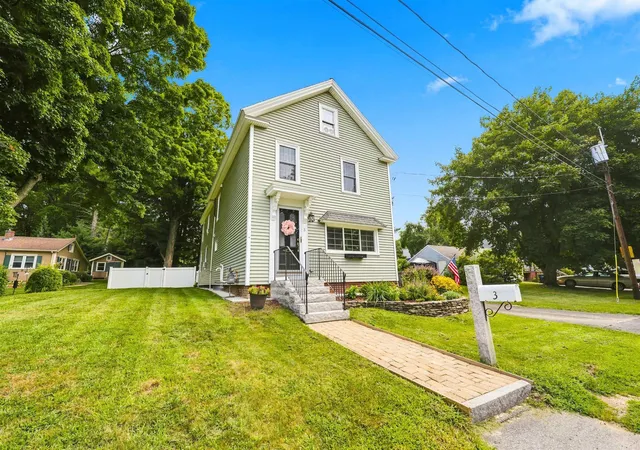 3rd image of 3 Stanwood Ave, Plaistow, NH 03865 | MLS# 5104809