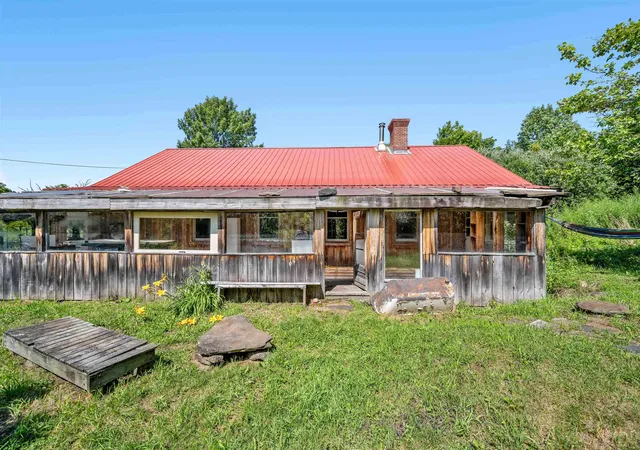 Photo 3 of Single family home for sale at 31 Thistle Hill Rd, Cabot, VT 05647 | MLS# 5104811 | Listing updated on 2026-09-30