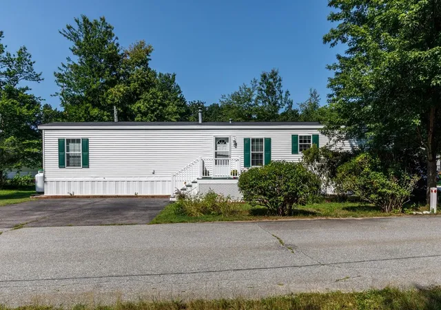 Photo 3 of Manufactured home for sale at 464 Boston Post Rd #30, Amherst, NH 03031 | MLS# 5104812 | Listing updated on 2026-08-22