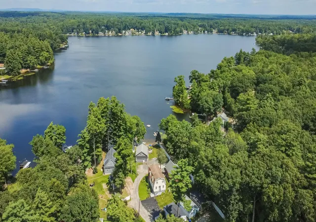 Photo 4 of Single family home for sale at 11 Tabor Rd, Hampstead, NH 03841 | MLS# 5104819 | Listing updated on 2026-08-22