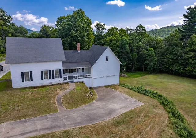 3rd image of 110 Summer St, Bristol, NH 03222 | MLS# 5104822