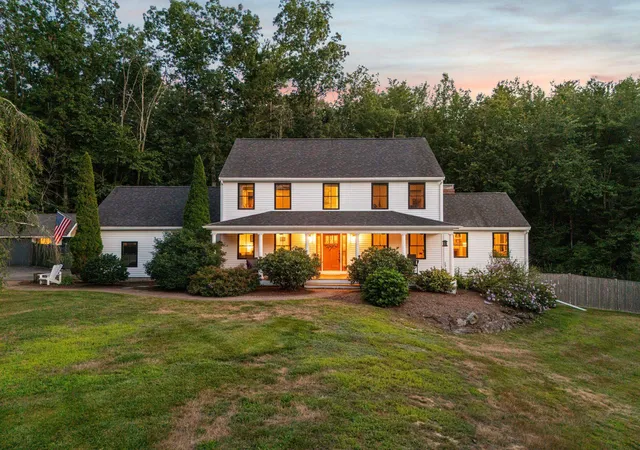 1st image of 17 Moulton Ave, Greenland, NH 03840 | MLS# 5104833