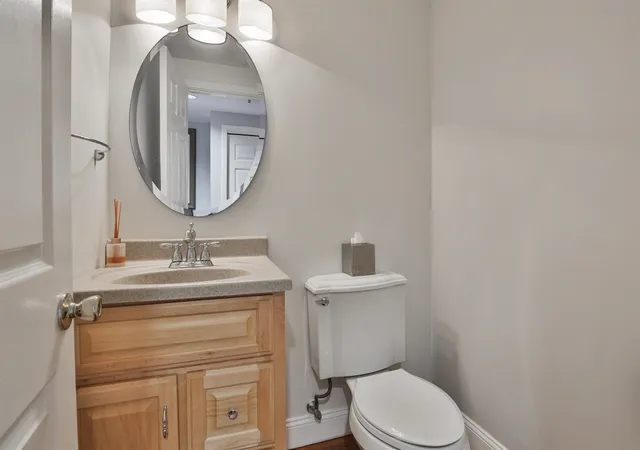 Photo 4 of Sale Pending at 10 Mt Laurels Dr #104, Nashua, NH 03062 | MLS# 5104841 | Listing updated on 2026-10-06