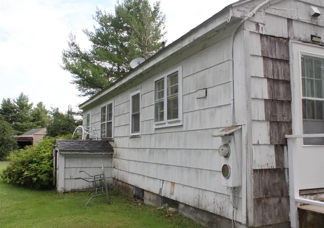 Photo 4 of Single family home for sale at 189 Parker Rd, Carroll, NH 03598 | MLS# 5104854 | Listing updated on 2026-10-06