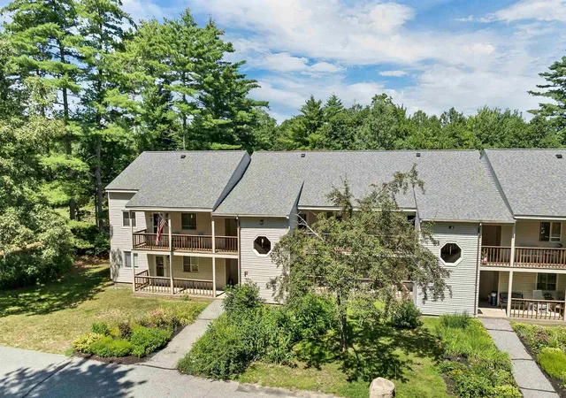 Photo 3 of Condo for sale at 55 Lyric Ln #43, Center Conway, NH 03813 | MLS# 5104881 | Listing updated on 2026-09-07