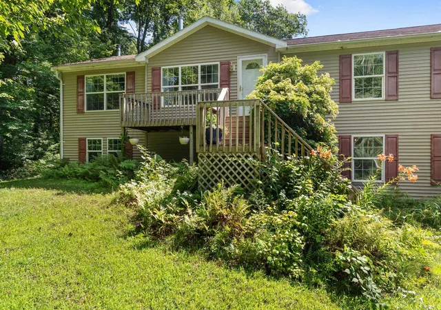 Photo 2 of Sale Pending at 1225 Clay Point Rd, Colchester, VT 05446 | MLS# 5104894 | Listing updated on 2026-09-01