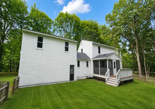 Photo 3 of Single family home for sale at 16 Moharimet Dr, Madbury, NH 03823 | MLS# 5104902 | Listing updated on 2026-09-14