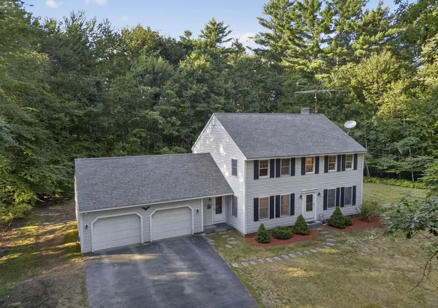 Photo 3 of Single family home for sale at 16 Ashlee Dr, Peterborough, NH 03458 | MLS# 5104906 | Listing updated on 2026-08-26