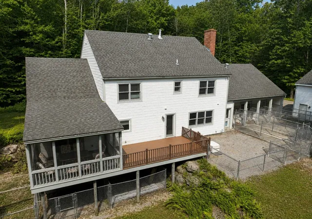 Photo 2 of Single family home for sale at 127 Brimstone Corner Rd, Hancock, NH 03449 | MLS# 5104909 | Listing updated on 2026-08-19