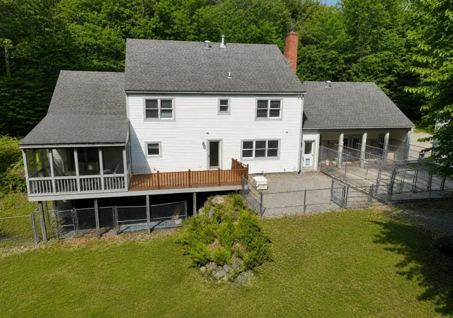Photo 3 of Single family home for sale at 127 Brimstone Corner Rd, Hancock, NH 03449 | MLS# 5104909 | Listing updated on 2026-08-19