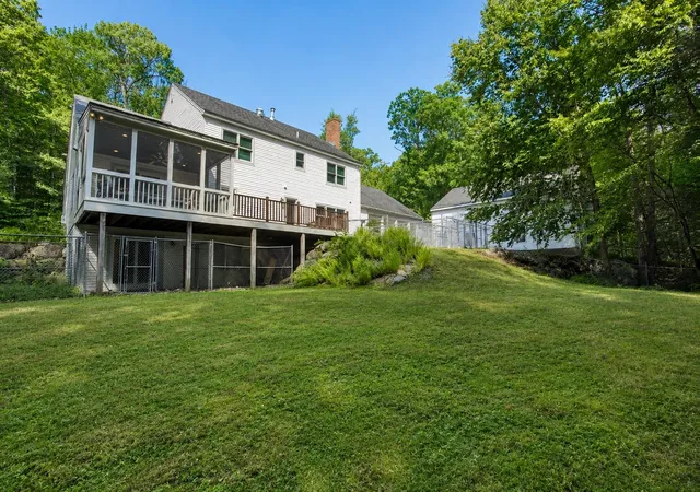 Photo 4 of Single family home for sale at 127 Brimstone Corner Rd, Hancock, NH 03449 | MLS# 5104909 | Listing updated on 2026-08-19