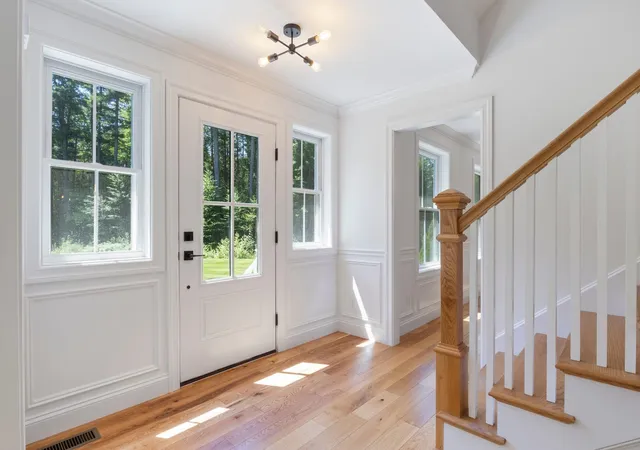 Photo 4 of Single family home for sale at 21 Sanborn Rd, Hampton Falls, NH 03844 | MLS# 5104910 | Listing updated on 2026-10-09
