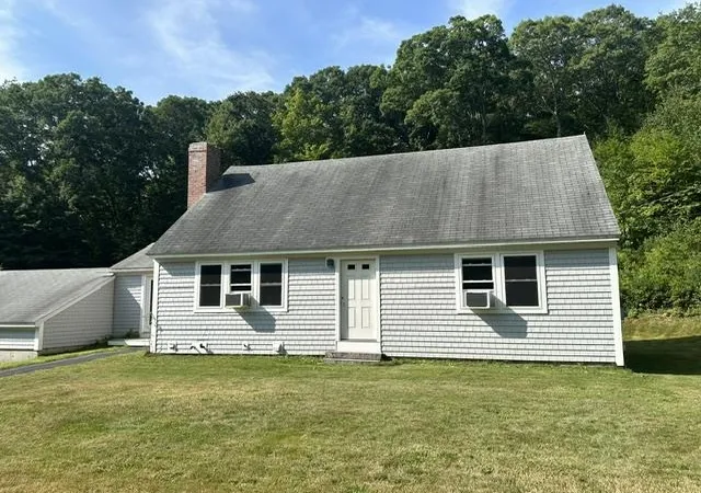 3rd image of 26 Bunker Hill Ave, Stratham, NH 03885 | MLS# 5104911