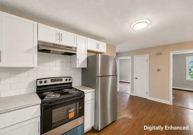 4th image of 94 Maple St #B, Somersworth, NH 03878 | MLS# 5104912