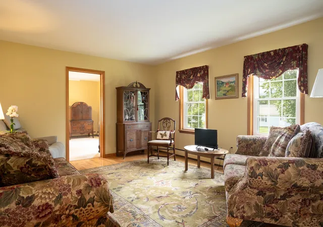 Photo 3 of Single family home for sale at 286 Green Mountain Rd, Manchester Center, VT 05255 | MLS# 5104913 | Listing updated on 2026-08-21