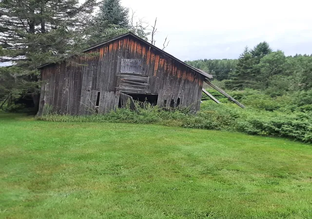 1st image of 605 Hill Rd, Pittsburg, NH 03592 | MLS# 5104924