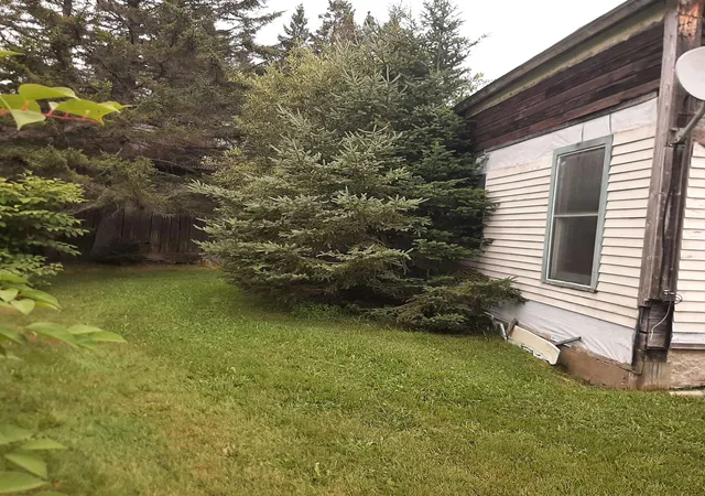 10th image of 605 Hill Rd, Pittsburg, NH 03592 | MLS# 5104924