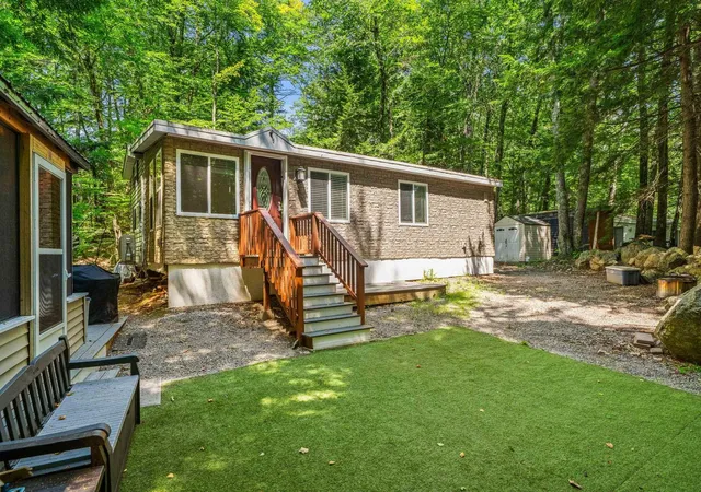 Photo 3 of Manufactured home for sale at 591 Weirs Blvd #78, Laconia, NH 03246 | MLS# 5104930 | Listing updated on 2026-08-24
