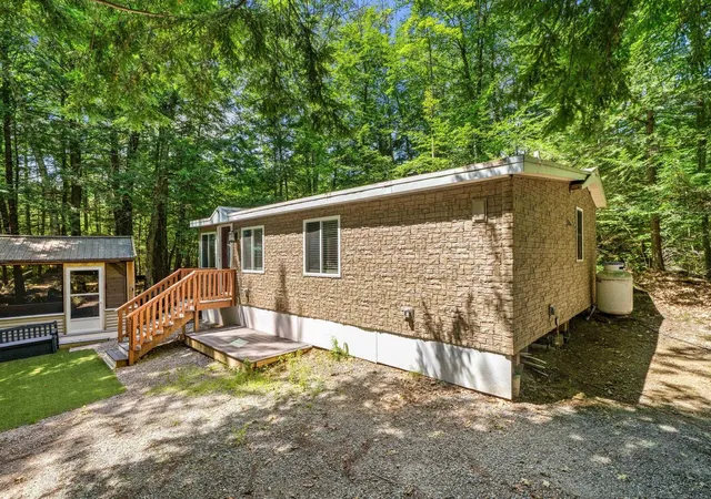 Photo 4 of Manufactured home for sale at 591 Weirs Blvd #78, Laconia, NH 03246 | MLS# 5104930 | Listing updated on 2026-08-24