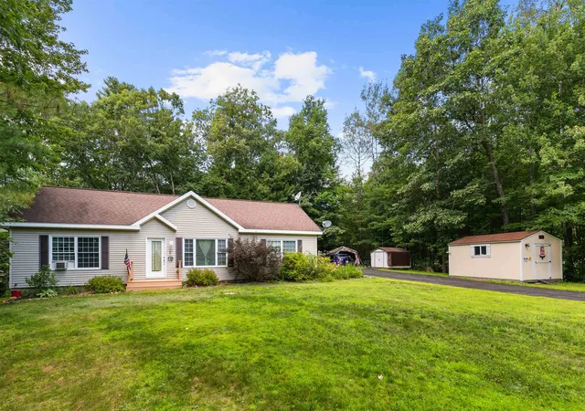 Photo 3 of Single family home for sale at 2 Potter Rd, Belmont, NH 03220 | MLS# 5104933 | Listing updated on 2026-10-06