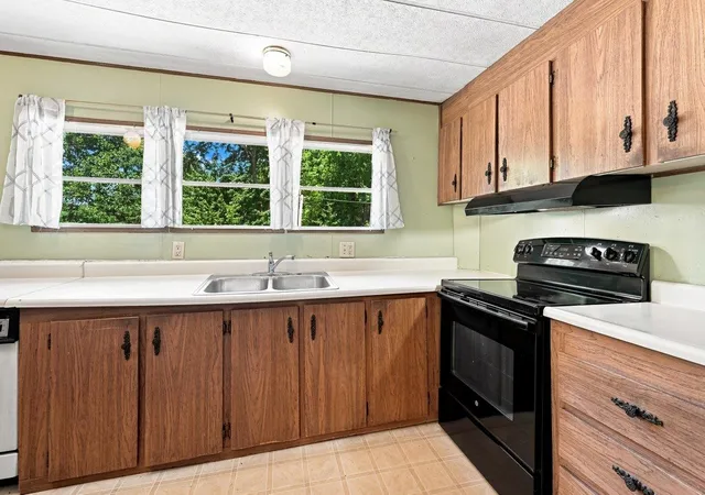 3rd image of 4 Vindale Rd, Hooksett, NH 03106 | MLS# 5104939