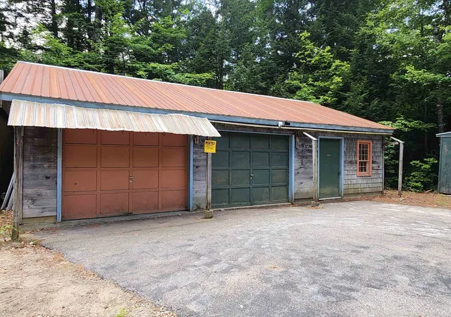 Photo 3 of Single family home for sale at 1915 Nh 16 Rte, Conway, NH 03818 | MLS# 5104942 | Listing updated on 2026-10-01
