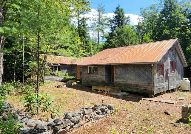 Photo 4 of Single family home for sale at 1915 Nh 16 Rte, Conway, NH 03818 | MLS# 5104942 | Listing updated on 2026-10-01