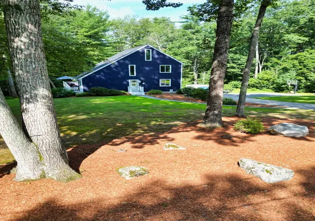 Photo 2 of Single family home for sale at 120 Wheel Wright Rd, Hampstead, NH 03841 | MLS# 5104943 | Listing updated on 2026-08-29