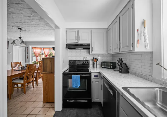 Photo 3 of Single family home for sale at 13 Railroad Ave, Rochester, NH 03839 | MLS# 5104947 | Listing updated on 2026-09-09